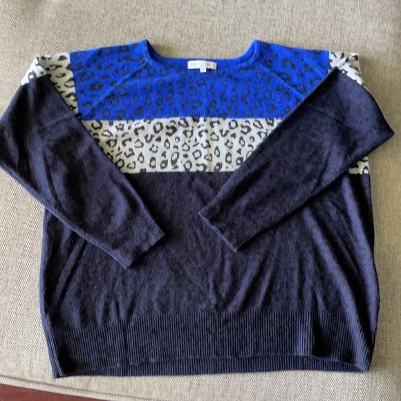 SCOTT & SCOTT LONDON LEOPARD CASHMERE SWEATER - Picture 6 of 8